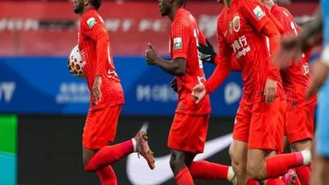 上海海港卫冕征程首战告捷